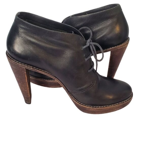 Cole Haan Stephanie Air Lace Up Stacked Heel Booties 9 - Picture 3 of 5